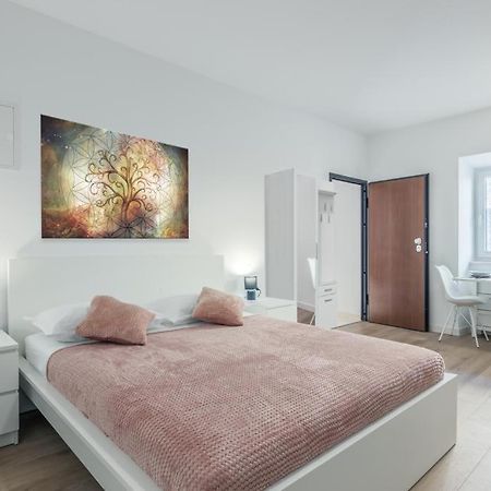Apartment Klara Free Parking, Center Pula Exterior foto